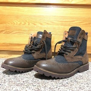 Tommy Hilfiger Men’s Olympia Chelsea Boot